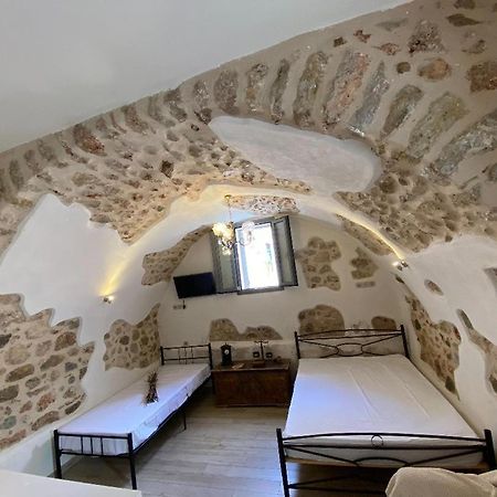 Καμάρα Χωριό Φοινίκι , Kamara Finiki Village Moláoi المظهر الخارجي الصورة